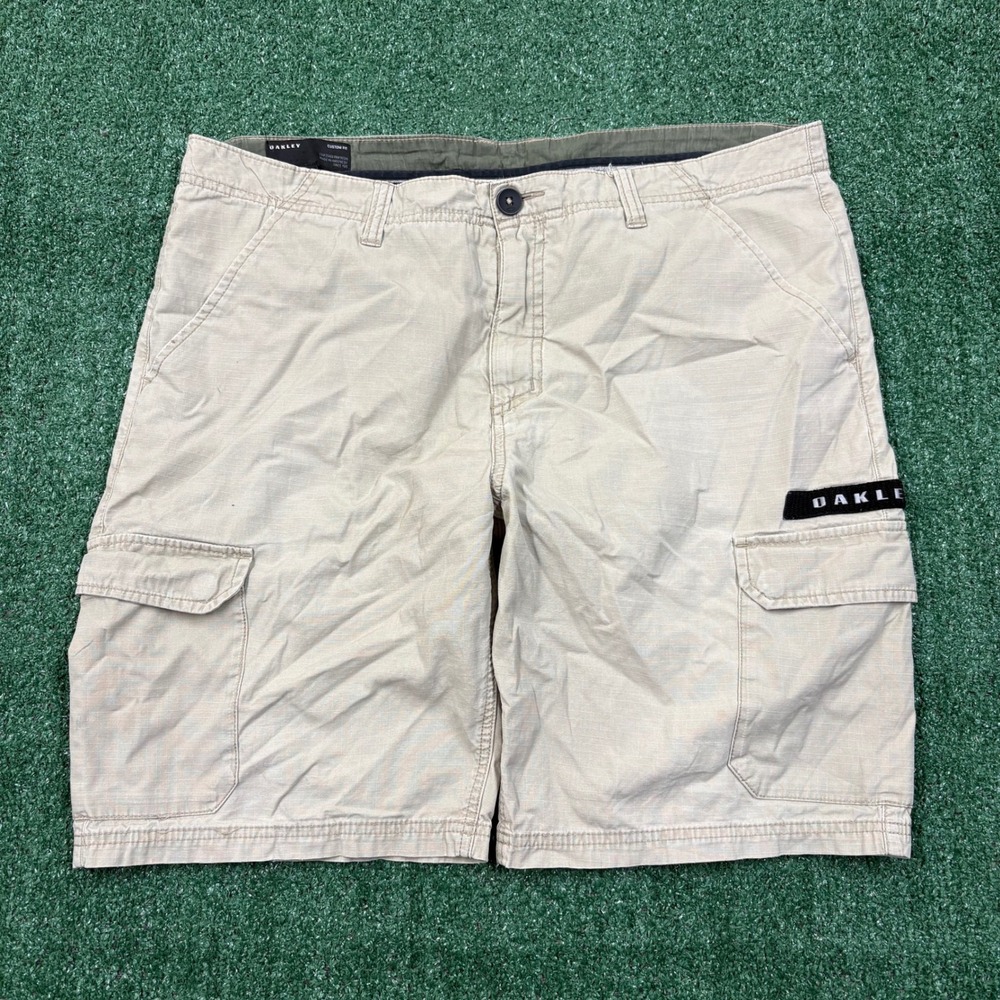 Vintage 2000's Oakley Cargo Shorts Khaki Tan Techwear